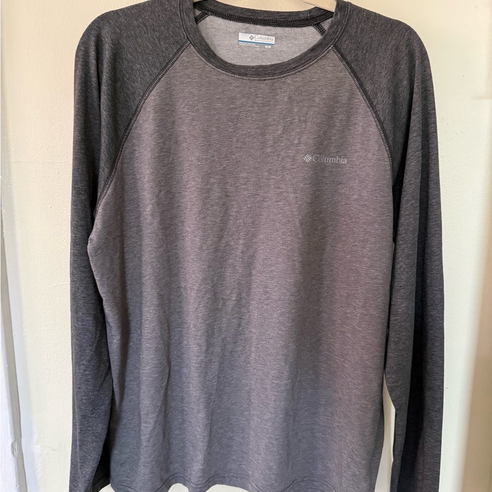 Columbia Men’s Gray Long Sleeve Performance Top | Size M